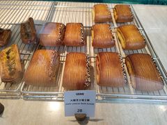 -VERIE BAKEHOUSE