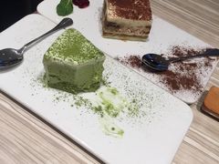-必胜客(证大大拇指店)