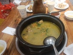 -菌之家·专业纯野生菌火锅·特色炒菌