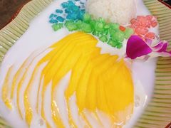 七彩椰浆芒果糯米-早安曼谷泰国餐厅
