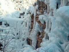 -大平台龙居瀑布旅游区