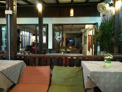 -Dash Teak House