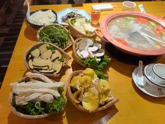 -民食香·腊排骨野生菌美食(木府店)