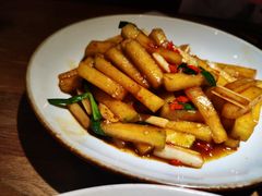 酸冬瓜炒藕尖-吃饭皇帝大(长宁龙之梦店)