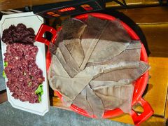 -乡土黄·鲜牛肉火锅·小龙虾(兴业街店)