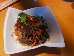 -隔壁老王·家常云南菜(花巷店)