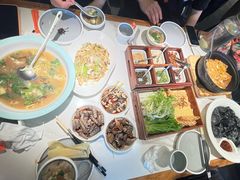 -五谷丰登农家院·地道胶东菜·海鲜烧烤(威海店)