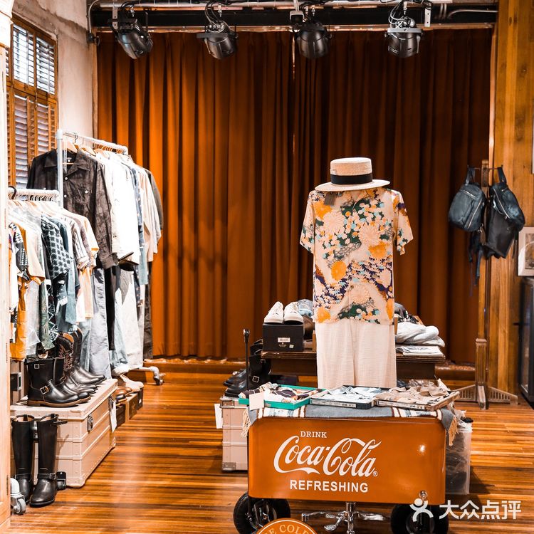 魔都探店|咖啡店?古着店?网红拍照打卡点?!