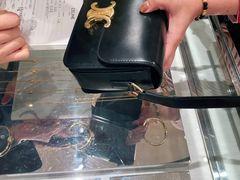 -CELINE(尚嘉中心店)