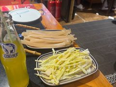 -小饕荟雅安贡椒鱼鲜馆(广福桥店)