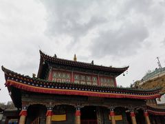 -塔尔寺游客服务中心