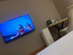 -维也纳酒店(深圳横岗塘坑地铁站店)