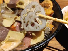 -万记麻辣烫国展总店