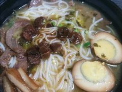 -花溪巷牛肉粉(泉城路店)