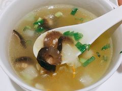 -顺峰海鲜酒楼(省府店)