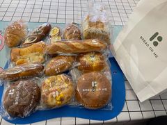 黑眼豆豆-面包与我Bread Or Me(长城汇店)