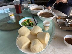 -红栌温泉山庄生态美食餐厅