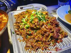 葱椒爆牛肉-绿茶餐厅(光谷世界城步行街店)
