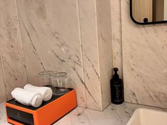 -雲宜贵宾舍酒店(深圳龙东地铁站店)