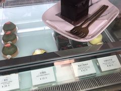 -UNI UNI(环亚凯瑟琳店)