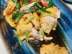 招牌葱油淋鸡-玲珑·新粤菜(安华汇店)