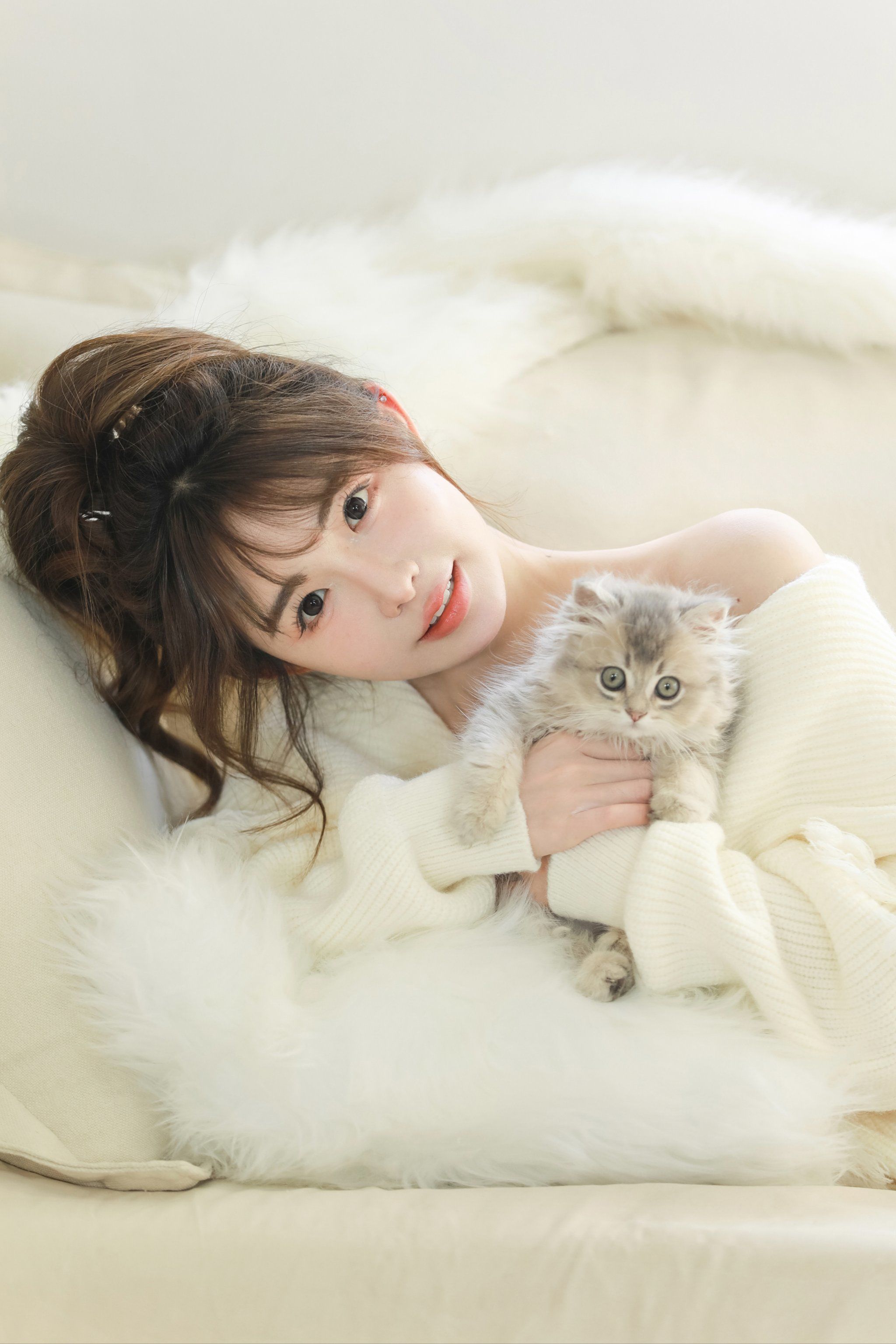 少女与猫猫❤️无锡超甜少女写真