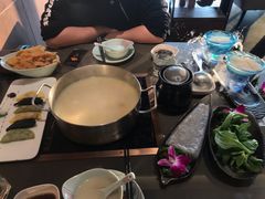 -捞王锅物料理(上海世茂广场店)