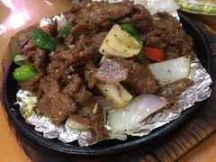 铁板黑椒牛肉-堤角王师傅牛骨头