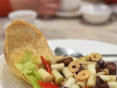 菌菇葱爆雪花牛肉粒-香港百合居(LCM置汇旭辉广场店)