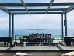-瑰丽酒店·海吧·天际下午茶·现场DJ·天台酒吧