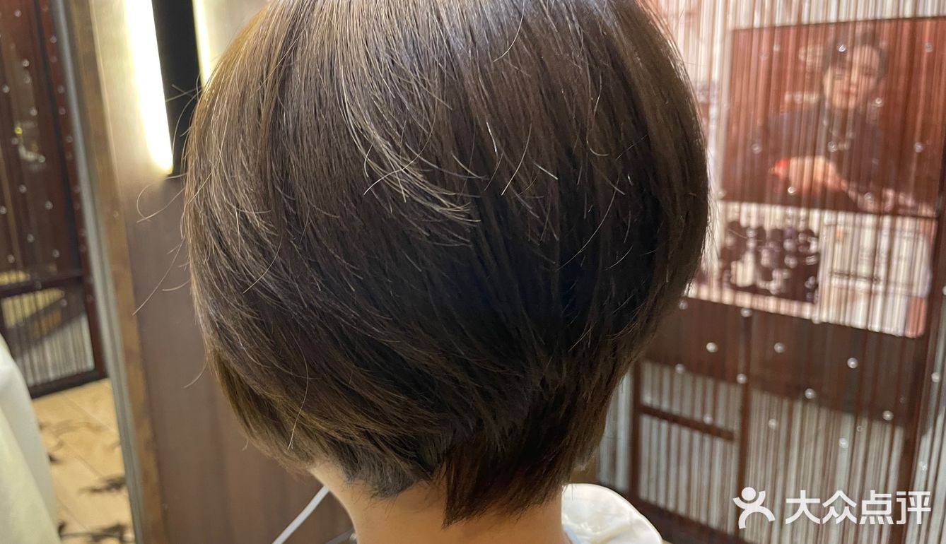 短发造型