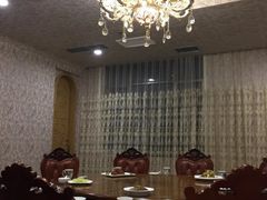 -回府君悦·疆派传承菜(西虹路店)