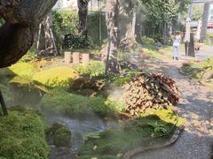 -Chom Cafe and Restaurant