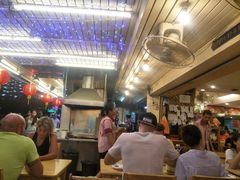 -J Daeng Seafood