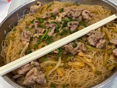 榨菜肉丝炒米粉-东江酒楼(鼎鑫商务中心店)