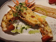 香焗龙虾配自制黑松露酱-上海苏宁宝丽嘉酒店·Cafe Bellagio西餐厅