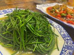 -老钟家烤羊排·敦伊阁清真餐厅胡羊焖饼