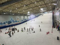 -乔波室内滑雪场