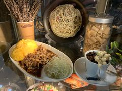 -玛格萝妮(汇智国际商业中心店)