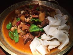 新疆大盘鸡-楼兰新疆主题餐厅(悠方店)