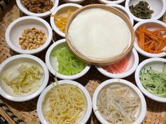 -包整·丝娃娃(一览甲秀楼风景店)