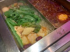 鸳鸯锅-焱三乐四川火锅店(经纬街店)