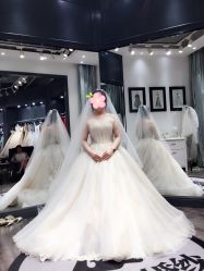 -深白婚纱艺术馆(王府壹号店)