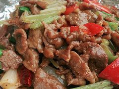 爆炒牛肉-旅宁大酒店