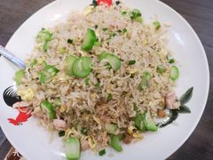 咸鱼鸡粒炒饭-新记美食(关闸店)