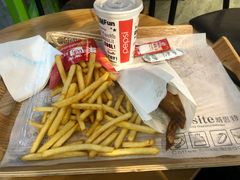 -威思特.动物奶油.生日蛋糕(廊桥店)