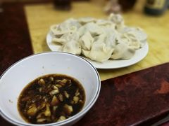 -孖妹上肉饺子馆