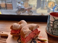 加州胭脂&nbsp;California&nbsp;Pink-Catch Bagel(芳草地店)