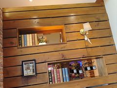 -豪客嘉族·麦尼顿西餐厅(乐福天下店)