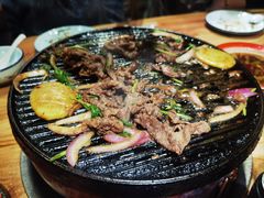 -石记老北京炙子烤肉(松园路店)